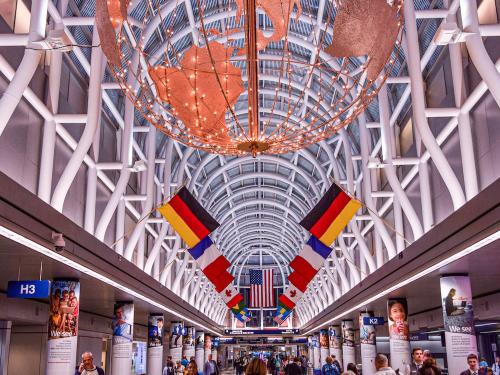 Chicago Airport photo by Engin Yapici