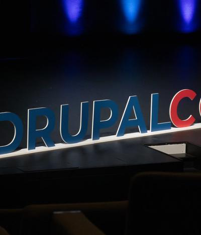 drupalcon-stage-hashtag
