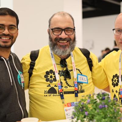 Happy break on contribution day photo by Klara Binon