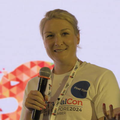 Nicole Stirling photo